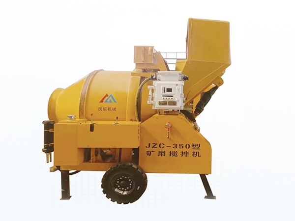 礦用濕噴臺(tái)車(chē)，礦用混凝土泵，礦用攪拌機(jī)發(fā)貨